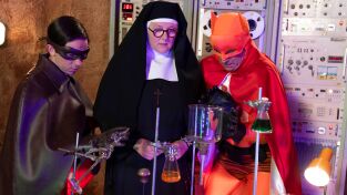 Sister Boniface Mysteries (T4): Ep.1 ¡Biff! ¡Pow! ¡Zap!