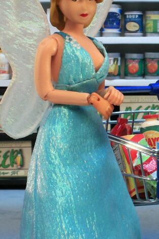 Robot Chicken (T10): Ep.15 Ghandi Mulholland en: El plástico no contrae cáncer