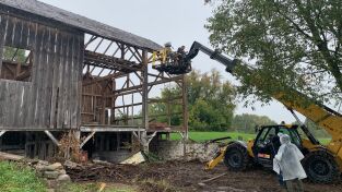 La increíble granja del Dr. Pol: Un nuevo establo