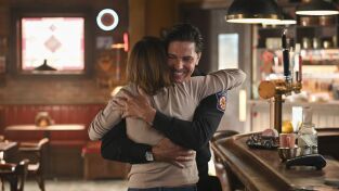 Fire Country (T1): Ep.5 Consigue algo, estáte seguro