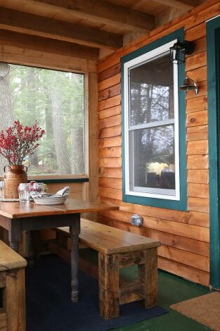 Restauradores de cabañas: La cabaña se viene arriba