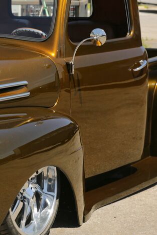 Texas Metal: De un Ford del 49 oxidado a uno espectacular