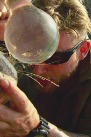 Dúo de supervivientes: Isla en llamas