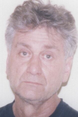 Un cadáver en el sótano: Invitación mortal