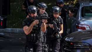 S.W.A.T.: Los hombres de Harrelson (T5): Ep.6 Crisis falsa