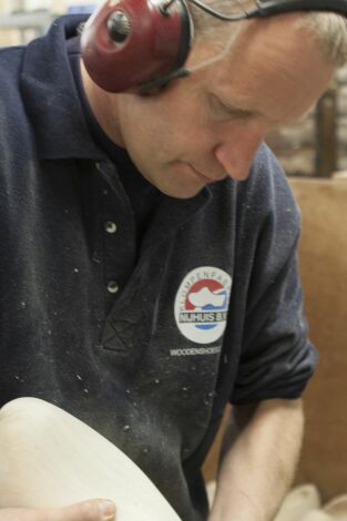 ¿Cómo lo hacen?: Pintura de aviones / Zuecos / Pasteles