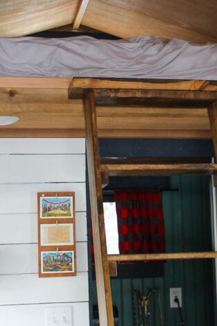 Minicasas sobre ruedas: La cabaña pequeña de esquí de Bridget Culp y Billy Lee