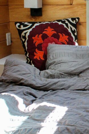 Minicasas sobre ruedas: El pequeño nido de Mike y Jasmine