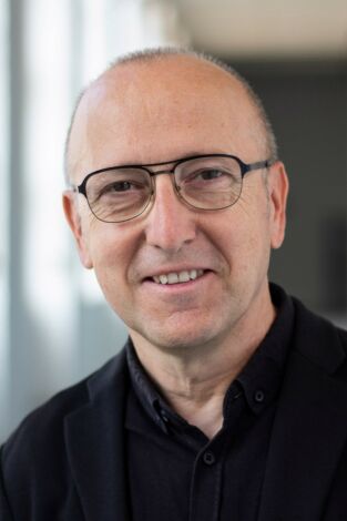 Página 2: Juan Gómez Bárcena