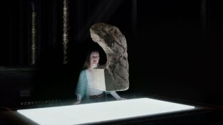 Strangest Things: Roanoke, cuerno acústico, barba de la Esfinge