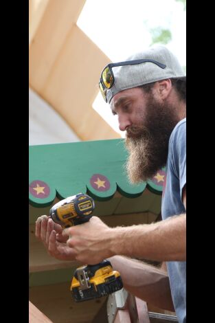 Restauradores de cabañas: Paz, amor y un pino caído