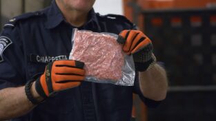 Control de aeropuertos: USA: Deep web y drogas líquidas