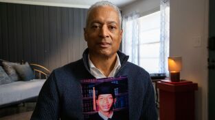 Cuerpos sin identificar: genealogía forense: El hombre ardiendo