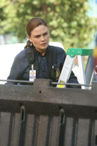 Bones (T9): Ep.2 El tramposo en el retiro