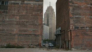 A las puertas del infierno: (De)construcción - Detroit