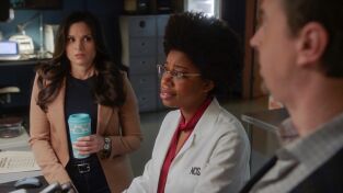 Navy: Investigación criminal (T20): Ep.21 Kompromat