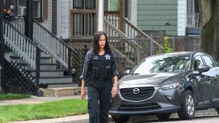 Chicago P.D. (T12): Ep.1 Diez, noventa y nueve