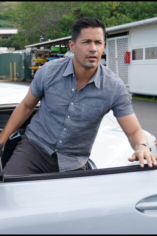 Magnum (T2): Ep.15 Saluda a tu pasado