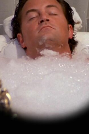 Friends (T8): Ep.13 En el que Chandler toma un baño