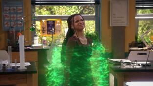 Vuelven los Magos de Waverly Place (T1): Ep.3 ¡Salvados por el hechizo!