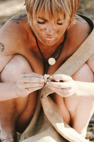 Aventura en pelotas: solos: A solas: cazado y perseguido