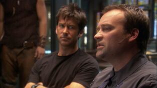 Stargate Atlantis (T2): Ep.11 La colmena
