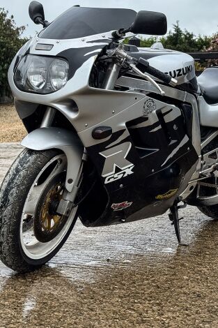 Equipo de restauradores: Chris