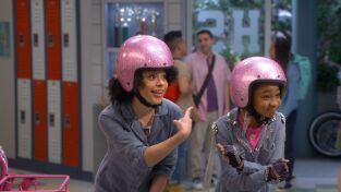 That Girl Lay Lay (T1): Ep.3 Una chica con un kart