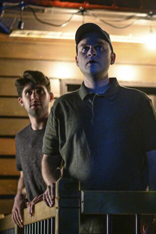 Este bosque está embrujado: Viene por la cabaña