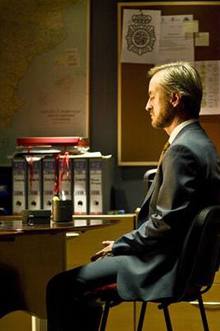 Guante blanco (T1): Ep.5 El depósito