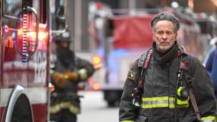 Chicago P.D. (T12): Ep.11 En las trincheras: tercera parte