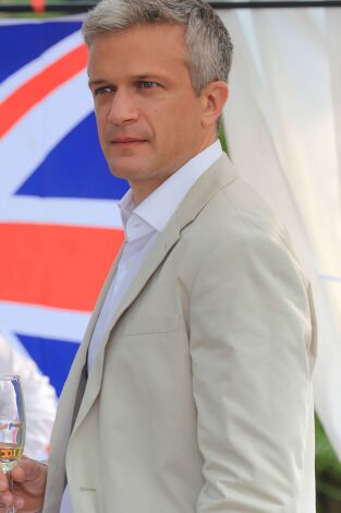 Crimen en el paraíso (T5): Ep.2 Uno para el camino