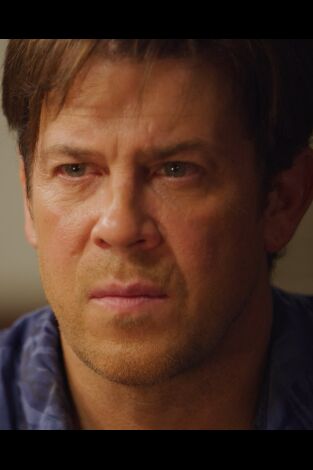 Almost Paradise (T1): Ep.2 Algo personal