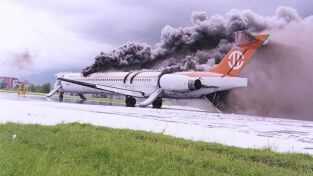 Mayday: catástrofes aéreas: Bajo la tormenta