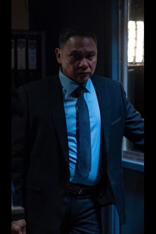 Almost Paradise (T1): Ep.10 Walker pasado importante es