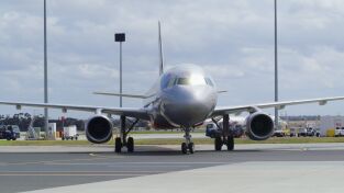 Dentro del aeropuerto de Melbourne: Atención al cliente