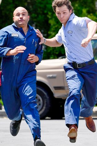 El primer matrimonio de Georgie y Mandy (T2): Ep.2 Correo de fans y música de órgano antigua