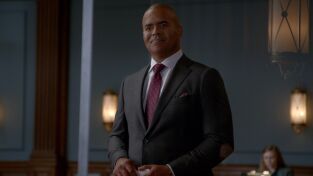 Bull (T6): Ep.2 Espionaje