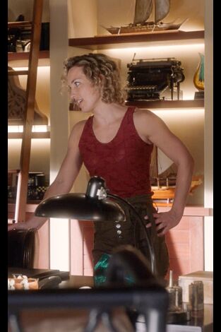 Magnum (T4): Ep.10 Sueños de amantes