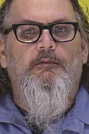 Viviendo con un asesino: sombras mortales: Cuerpo en el barril