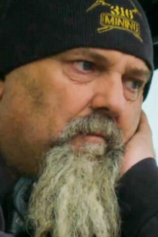 Los Hoffman: oro en las venas: Estallan los problemas mundiales