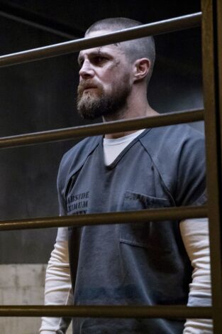 Arrow (T7): Ep.1 Recluso 4587