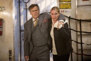 The Librarians (T1): Ep.4 The Librarians y el recorrido de medianoche de Santa Claus