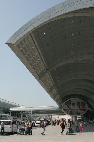 Aeropuerto de Dubai: Confluencia multimillonaria