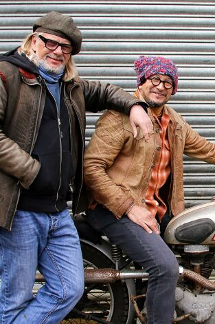 Equipo de restauradores: Vincent//Triumph 5TA