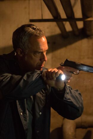 Bosch (T5): Ep.2 Los que pillan pastillas