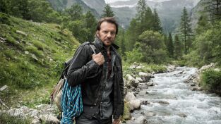 Alex Hugo (T1): Ep.1 La muerte y la buena vida