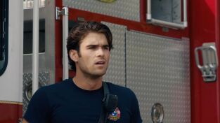 9-1-1: Nashville (T1): Ep.10 Deja que descanse en paz