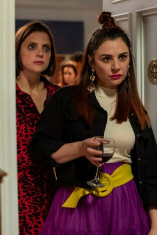 La que se avecina (T14): Ep.1 Una pipa gripada, un sex-appeal agonizante y las quisquillas de la paz