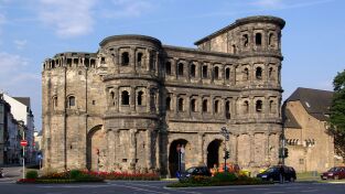 Secretos de las estructuras antiguas: Los secretos de los templos: el Panteón, el monte Saint-Michel y la Porta Nigra